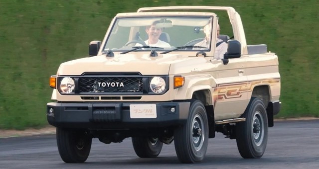 Toyota hé lộ Land Cruiser 70 trục cơ sở ngắn: Bản mui mềm nổi bật với kính lái có thể gập phẳng